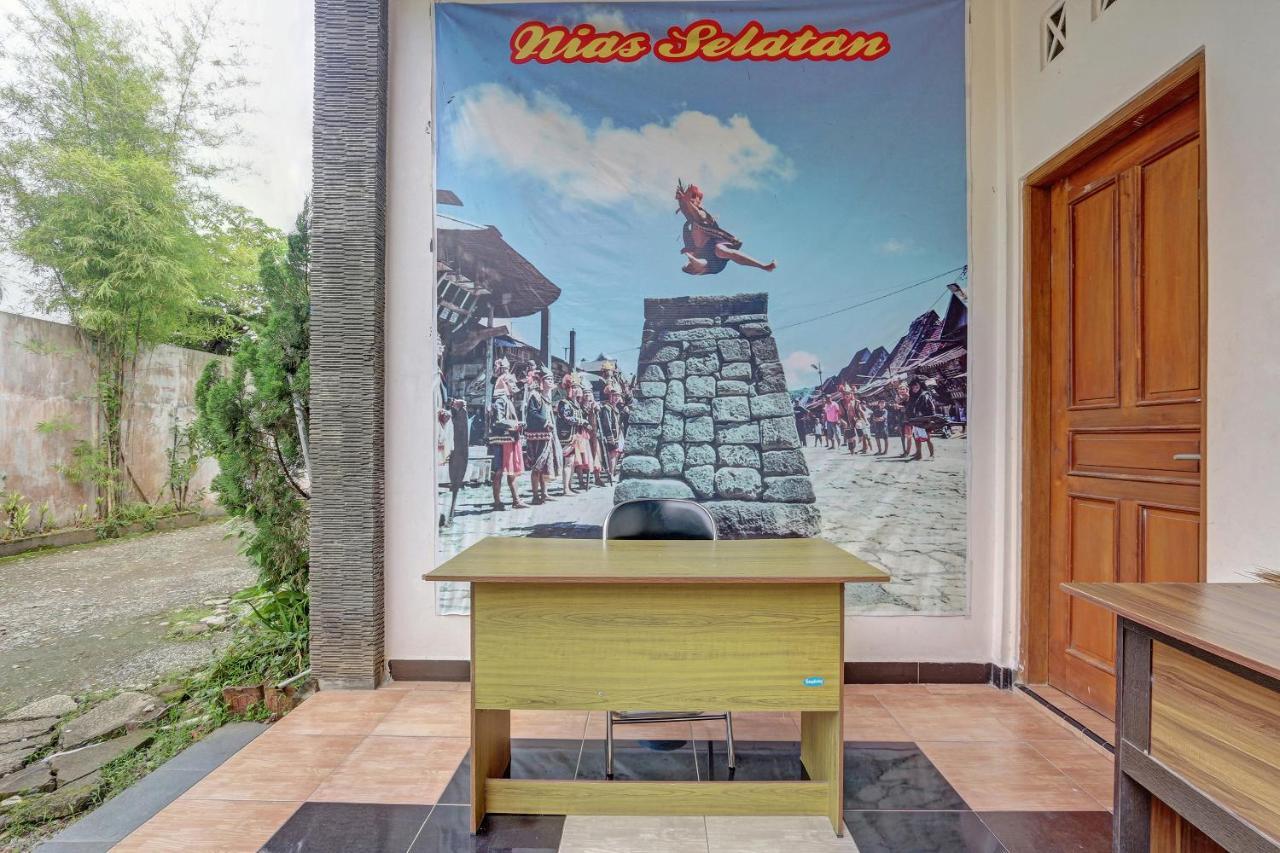Hotel Wisma Ck Kebumen Zewnętrze zdjęcie