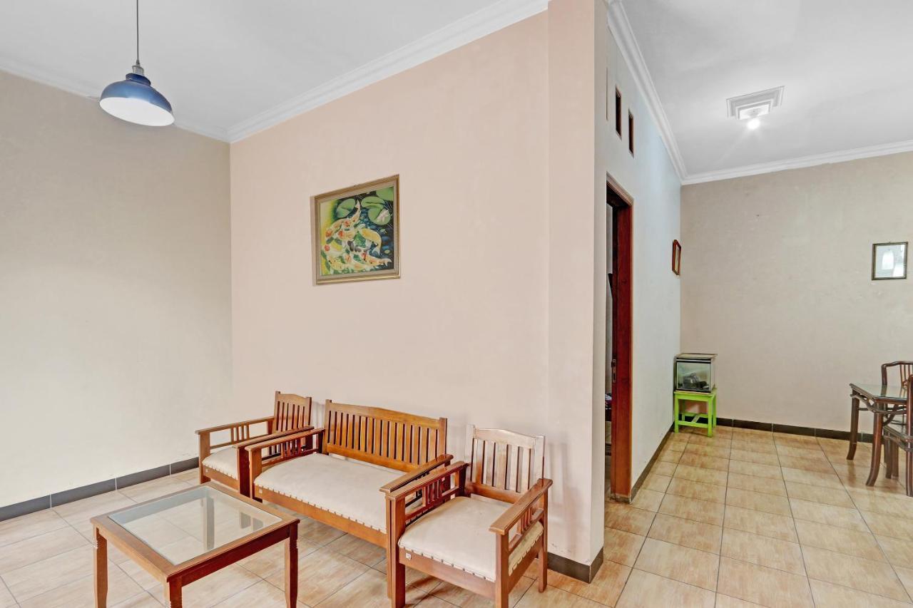 Hotel Wisma Ck Kebumen Zewnętrze zdjęcie