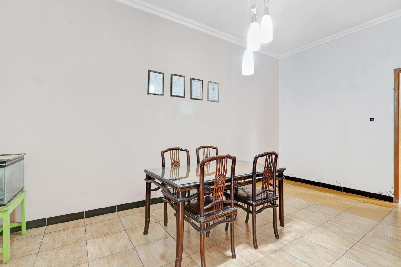 Hotel Wisma Ck Kebumen Zewnętrze zdjęcie